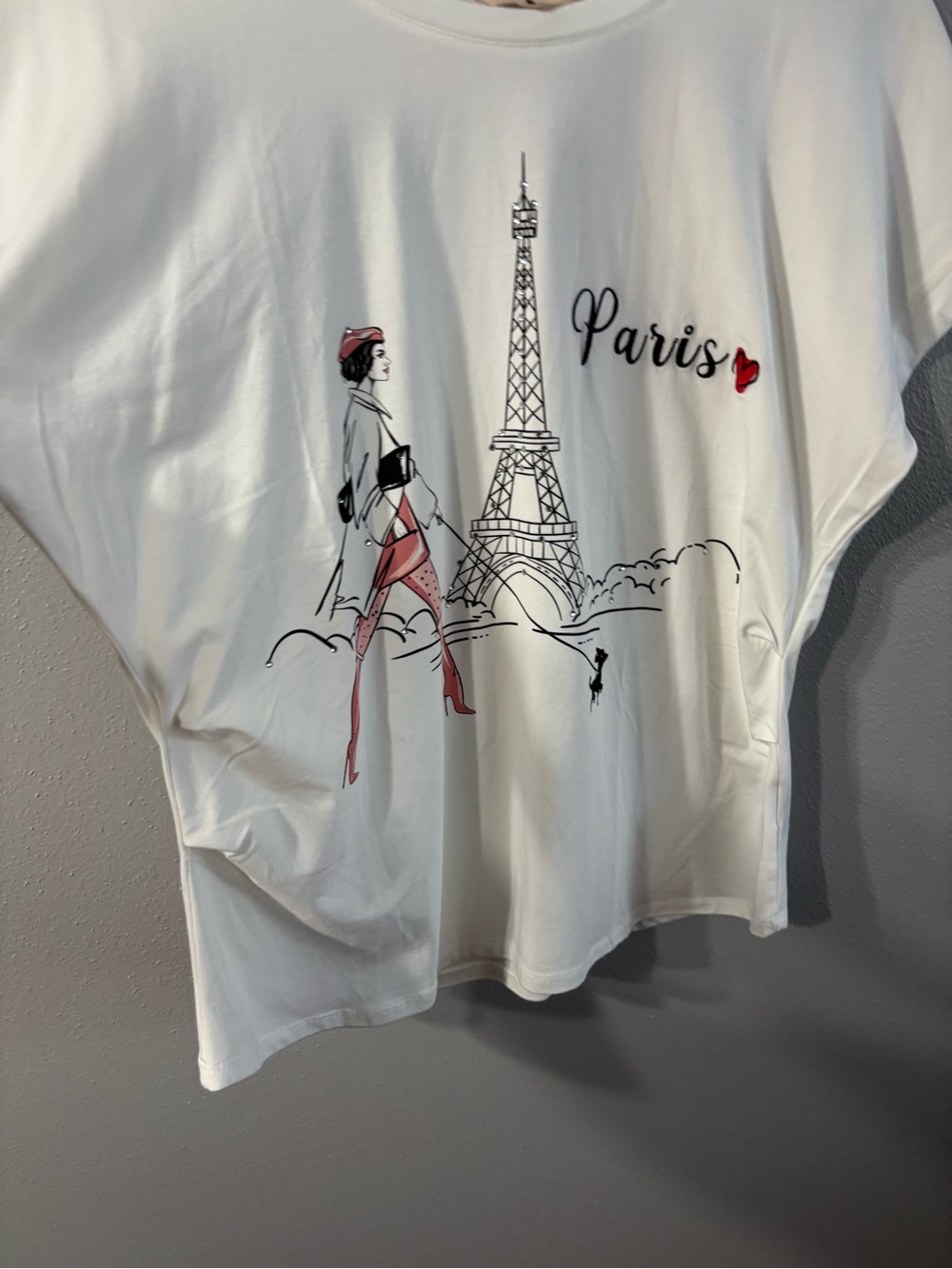 Paris Graphic Short-Sleeve Tee with ❤️ embroidered NWT 21-22 Ptp